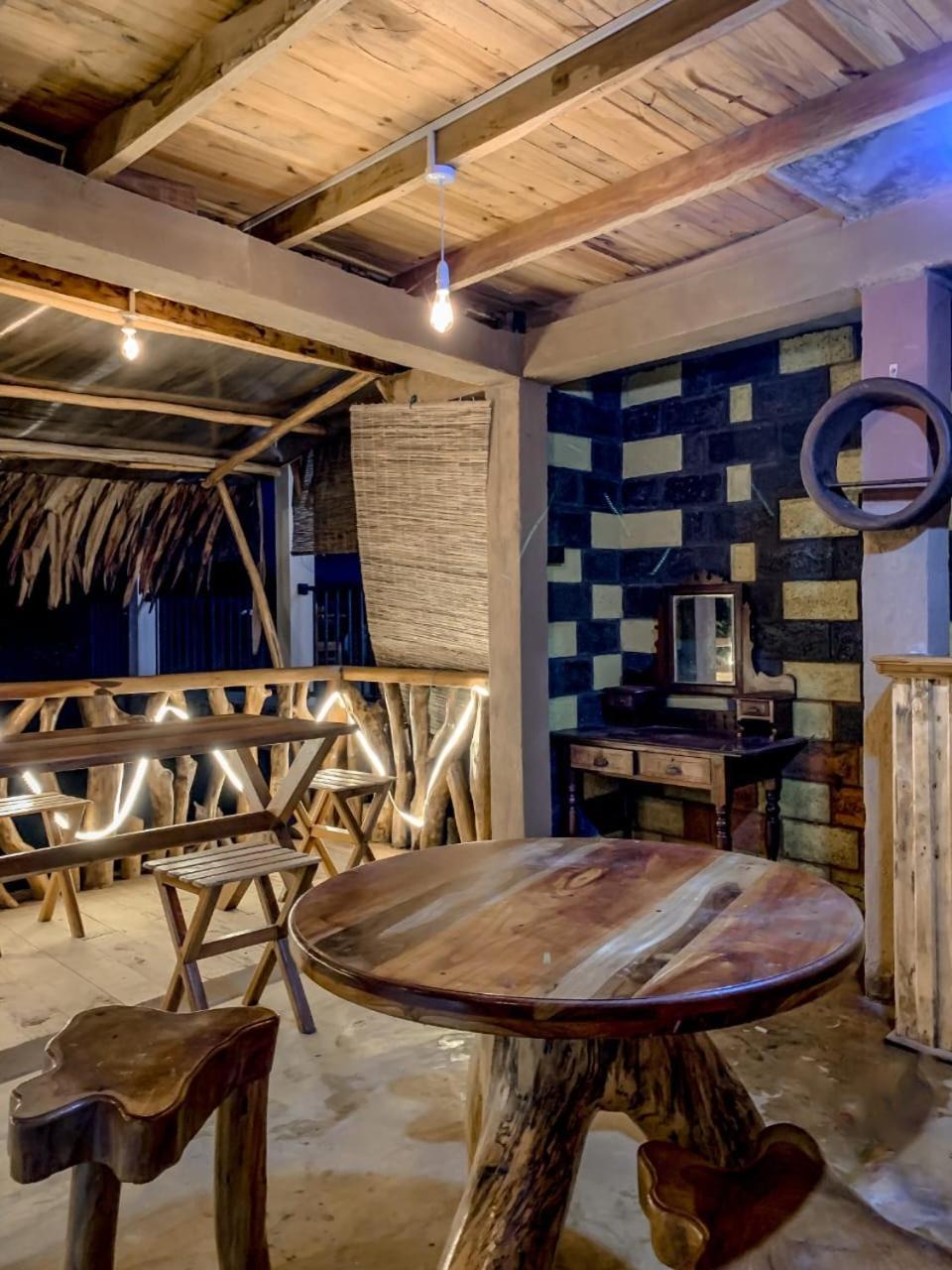 إيلا Lamiaceae Wood Cabin المظهر الخارجي الصورة