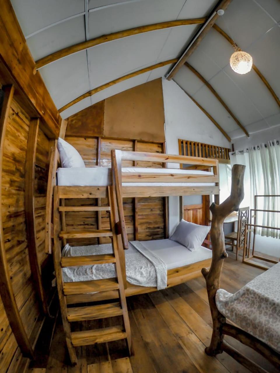 إيلا Lamiaceae Wood Cabin المظهر الخارجي الصورة